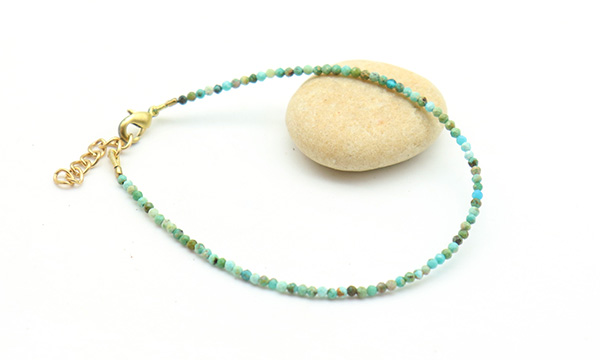 bracelet turquoise pierres taillées