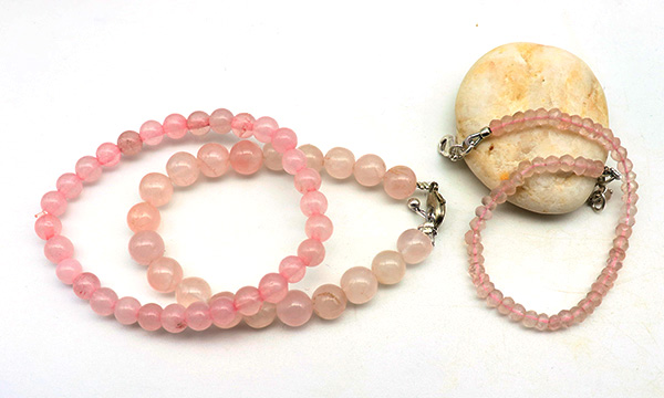 bracelet en pierre quartz rose